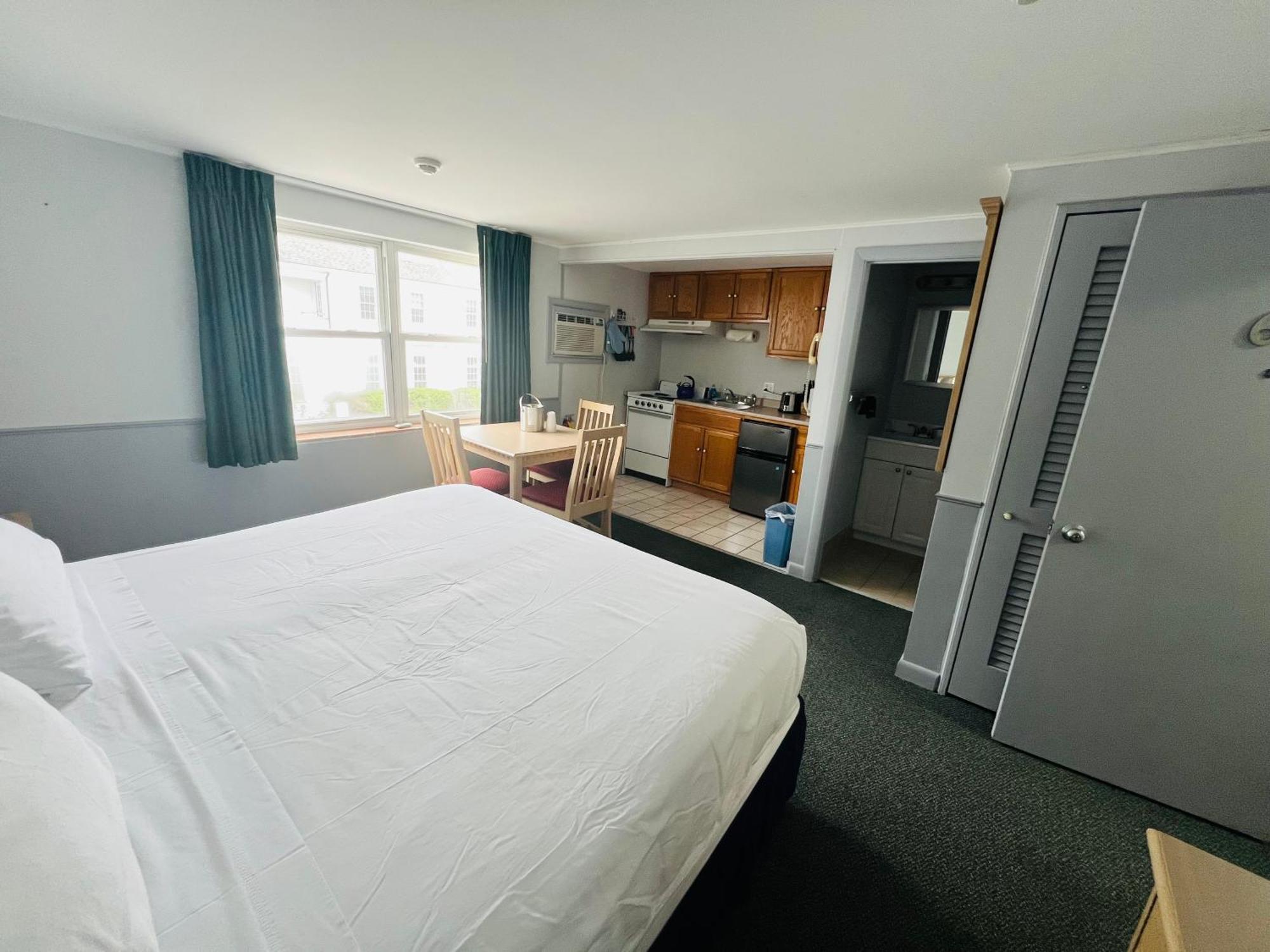 Harbor Landing Resort Vineyard Haven Exterior photo
